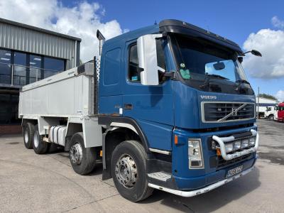 Volvo FM 440 8x4 Tipper
