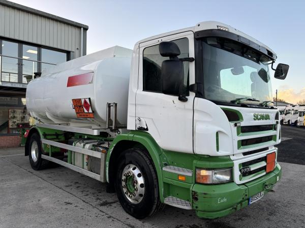 Scania P230 4x2 Fuel Tanker