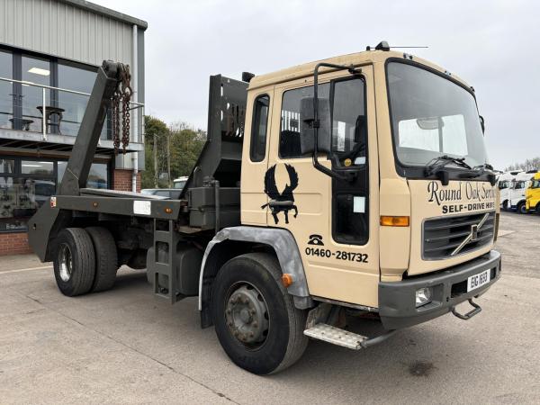 Volvo FL6 4x2 Skip Loader