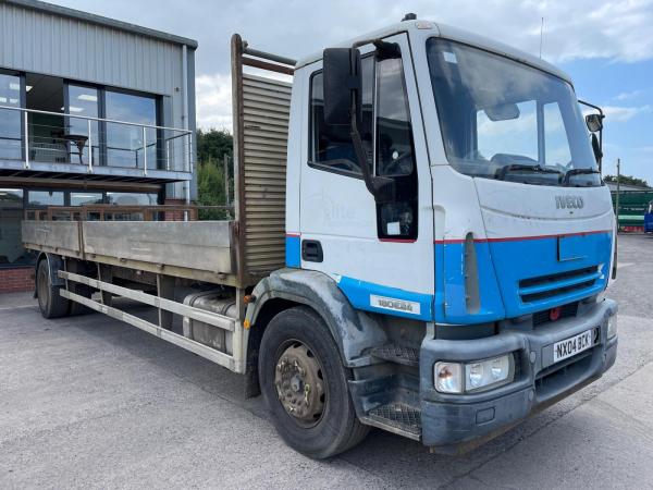 Iveco 180E24 4x2 Dropside